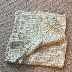 Serena & Lily Textured Green and White Blanket